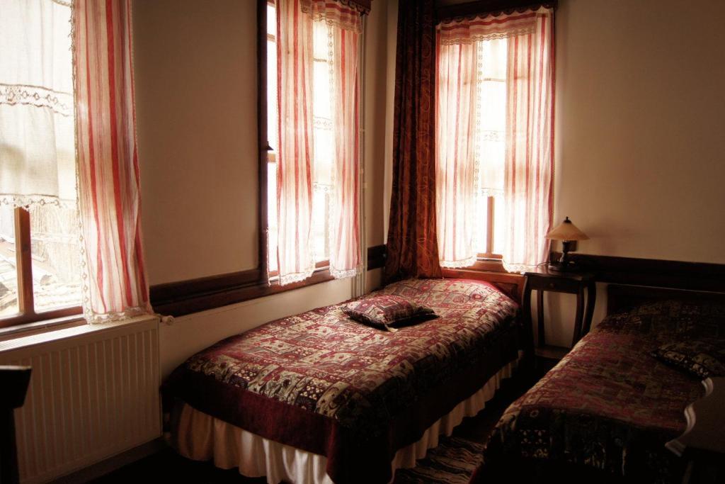 Haci Abdullahlar Konagi Hotel Mudurnu Pokój zdjęcie
